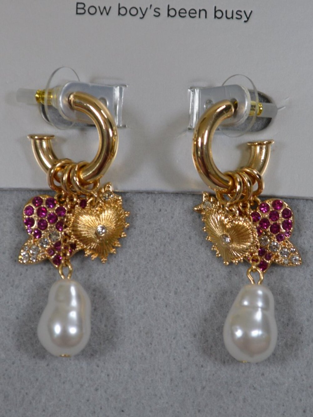 💖 Sugarfix BaubleBar Cupid Earrings Pink Gold Bow Pearl NWT - Picture 4 of 7